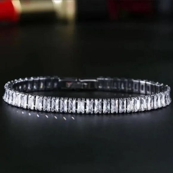 NEW ‘7’ 925 STERLING SILVER DIAMOND BRACELET, NICE BRACELET, CUTE BRACELET. - Picture 4 of 6